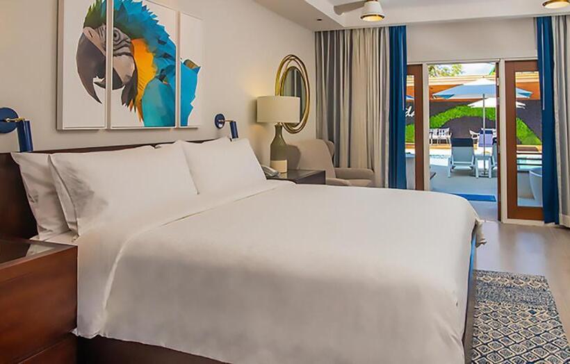 اتاق لوکس, Sandals Royal Caribbean All Inclusive Resort & Private Island   Couples Only