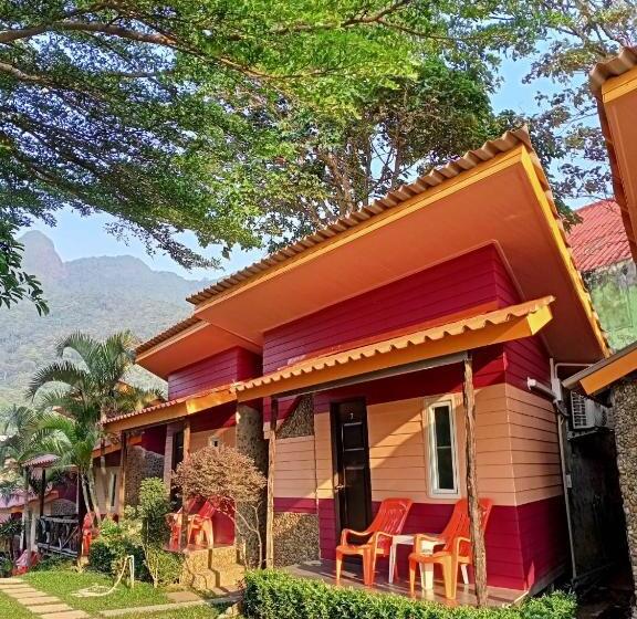 اتاق لوکس با بالکن, Cliff View Bungalows