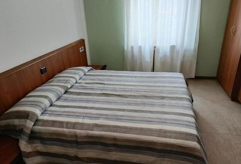 Четырехместный Номер Стандарт, La Maison