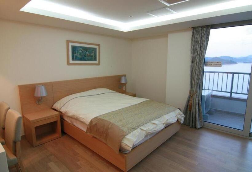 Семейный Номер Deluxe, Kumho Tongyeong Marina Resort