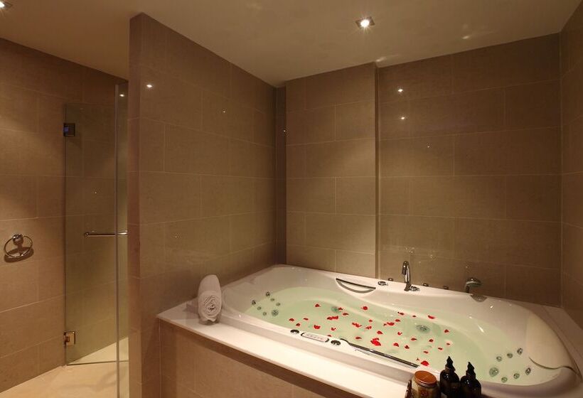5침실 아파트, The Privilege Residence
