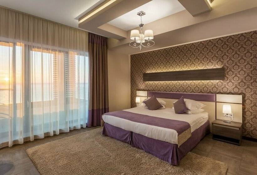 Superior room with lake view, New Splendid Hotel & Spa   Adults Only