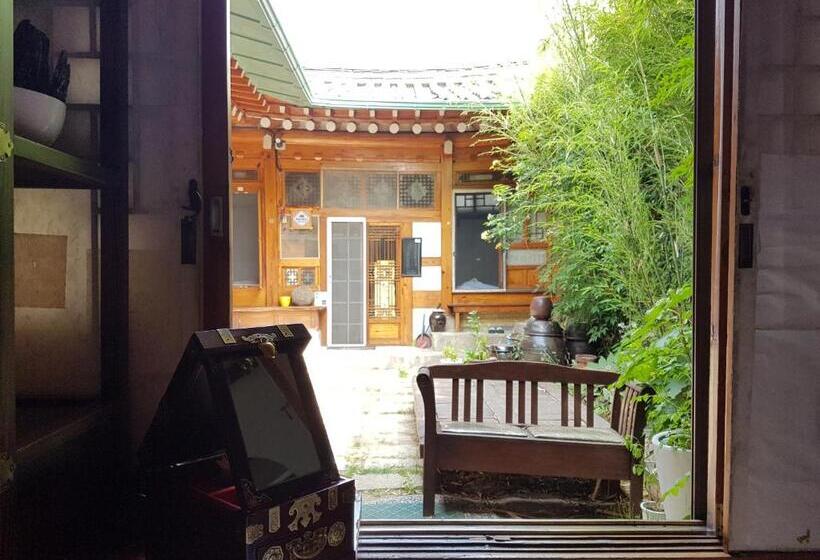 اتاق استاندارد, Gongsimga Hanok Guesthouse