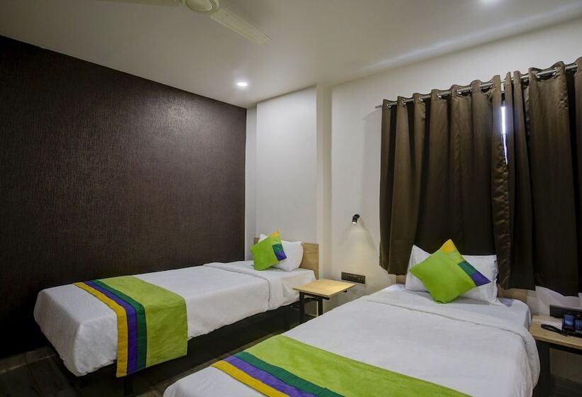 اتاق استاندارد, Treebo Grand Lotus   3 Km From Textile Market
