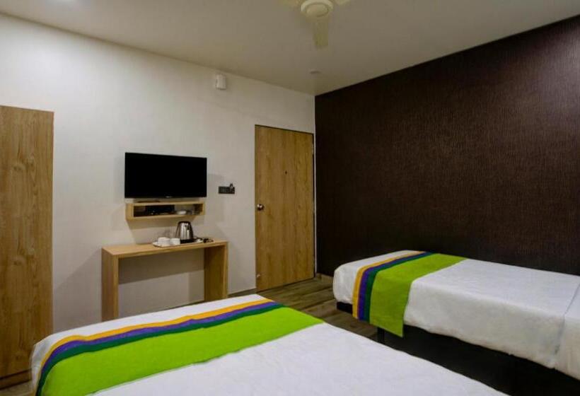 اتاق استاندارد, Treebo Grand Lotus   3 Km From Textile Market