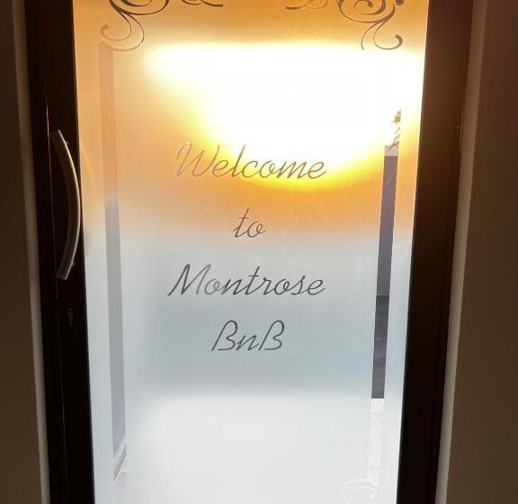 اتاق خانوادگی, Montrose Bnb