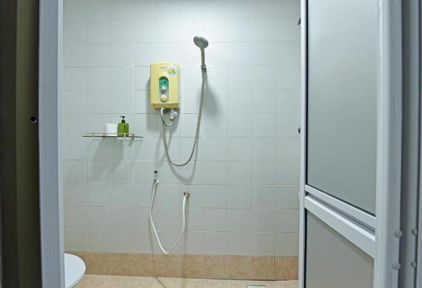 Номер Deluxe, Oyo 90626  Ezzyhome Johor Jaya