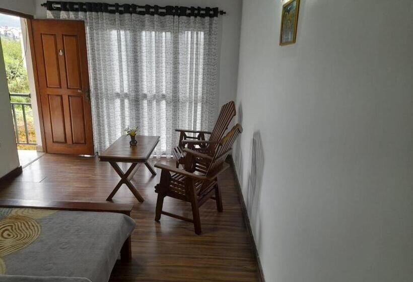 اتاق لوکس, Kadalla Cottage