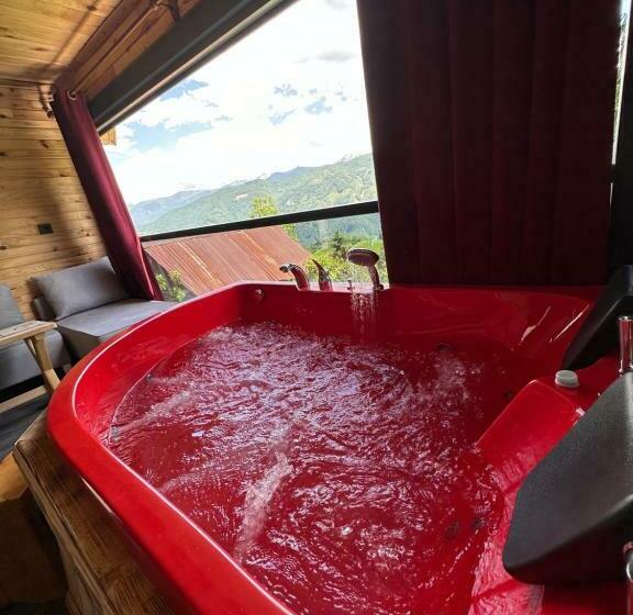 بنگله خانوادگی, Sitiela Bungalov Kir Evi