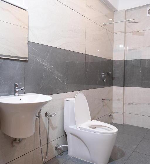 Family Suite, Hima Sailam
