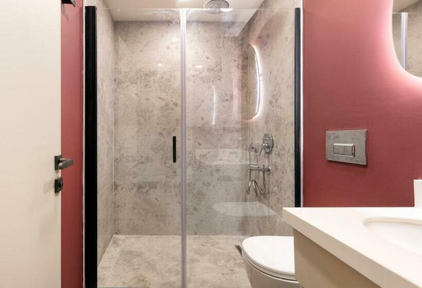 Номер Стандарт, Lavie Otel çeşme