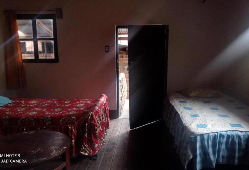 اتاق خانوادگی, La Casa De Mamá