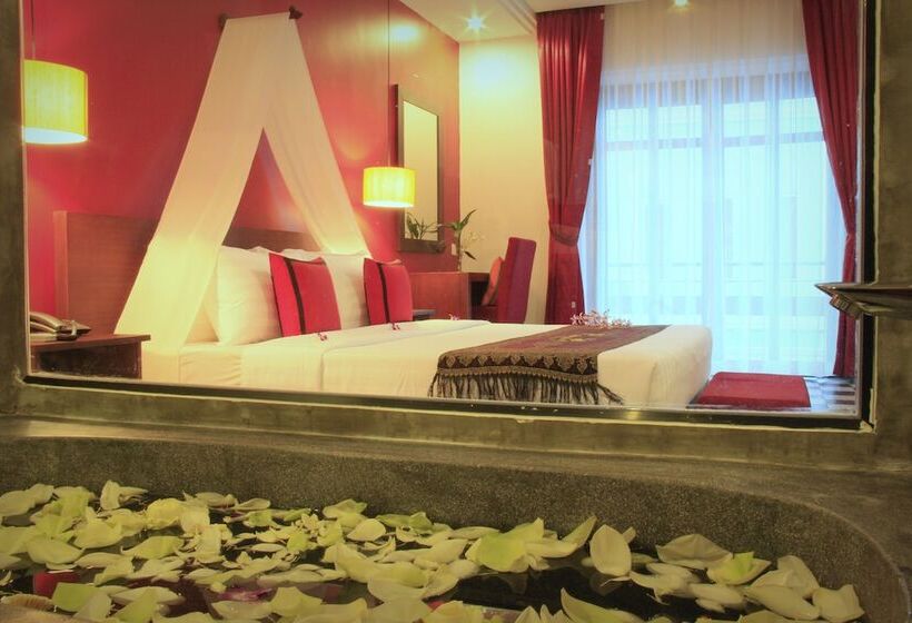 اتاق لوکس با بالکن, Mekong Angkor Deluxe