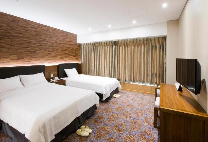 Номер Deluxe Вид на Горы, The K Hotel Gyeongju
