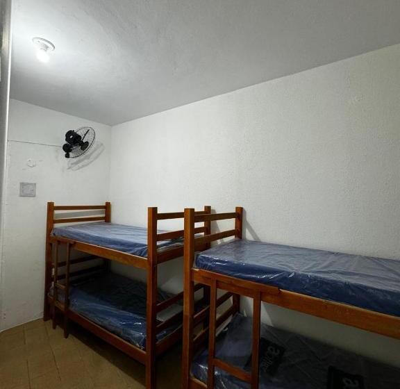 Номер Стандарт Индивидуальный Совместная Ванная, Hostel Del Sol