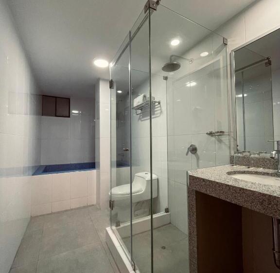 اتاق خانوادگی, Baños Del Inca Premium
