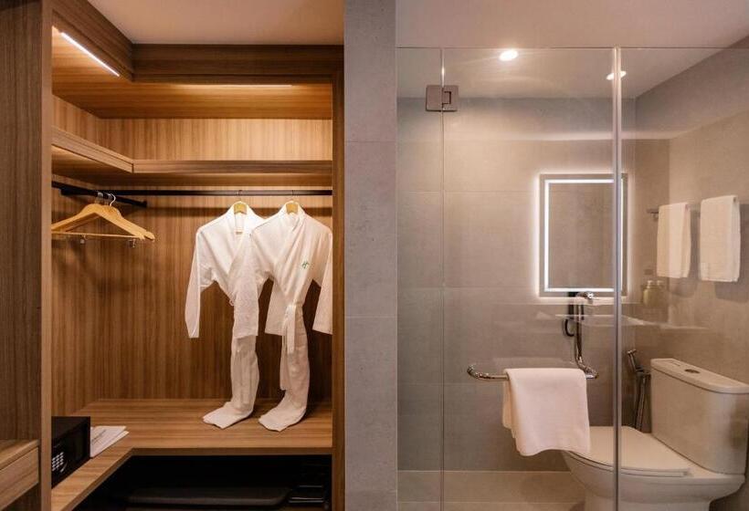 سوییت, Holiday Inn Sepang Airport By Ihg