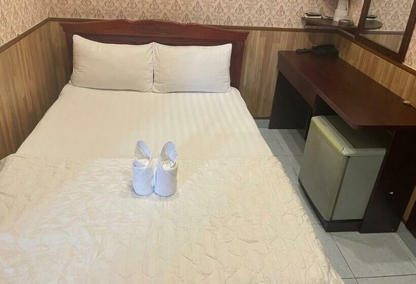 اتاق استاندارد با تخت بزرگ, Cát Tiên Sa