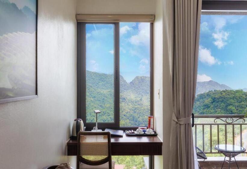 اتاق استاندارد با چشم‌انداز کوهستان, Central Hills Puluong Resort