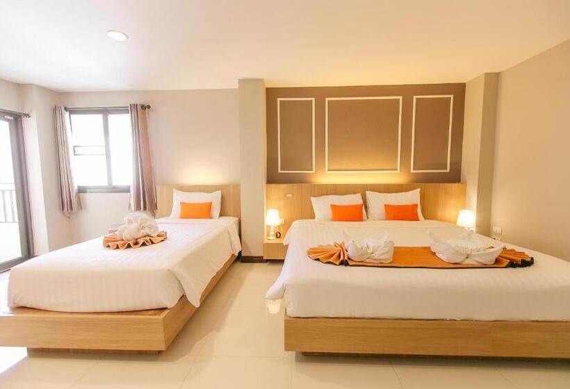 Трехместный Номер Deluxe, De Hug Hotel & Residence