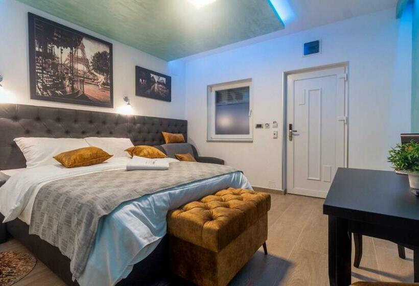 اتاق لوکس, Motel Atos Bungalovi