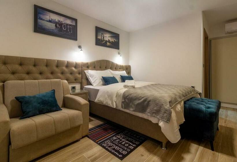 اتاق لوکس, Motel Atos Bungalovi