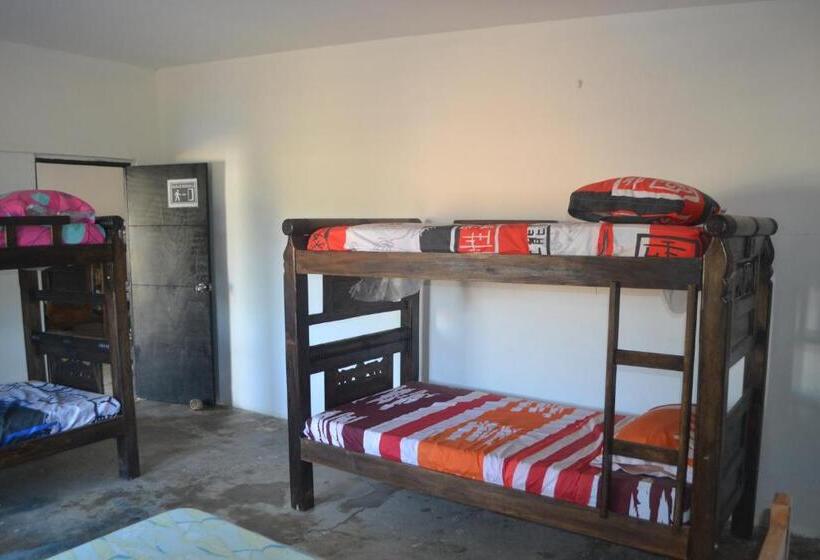 اتاق خانوادگی, Apartahostal Mafelo