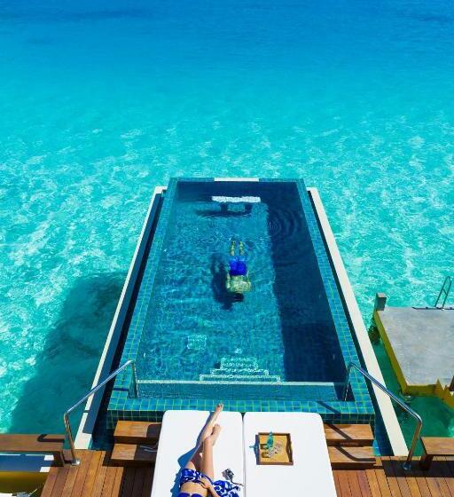 ویلای یک اتاق خوابه با استخر شنا, Angsana Velavaru In Ocean Villas   All Inclusive Select With 20 Percent Off On Return Sea Plane Tran