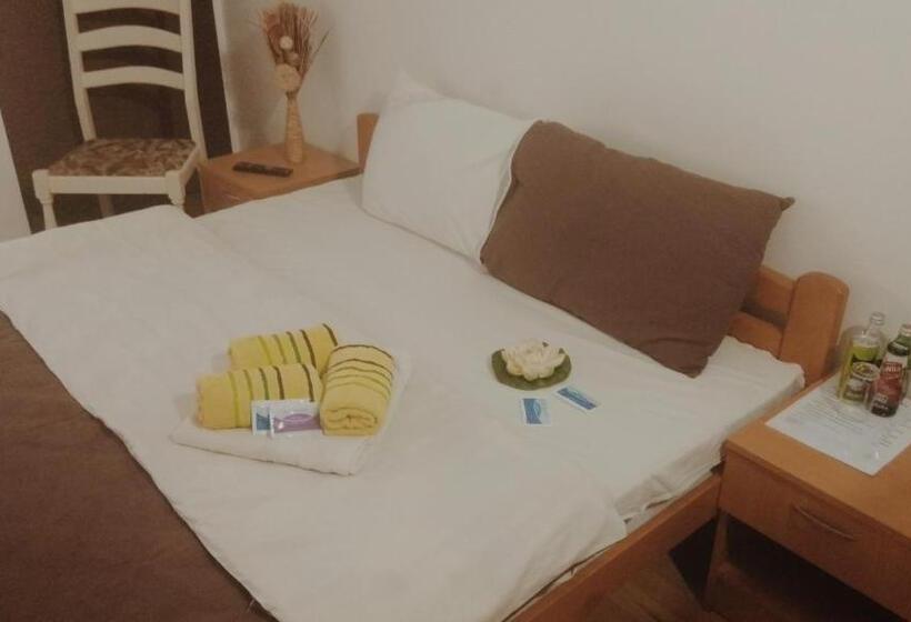 اتاق استاندارد, Konaciste Trstenik