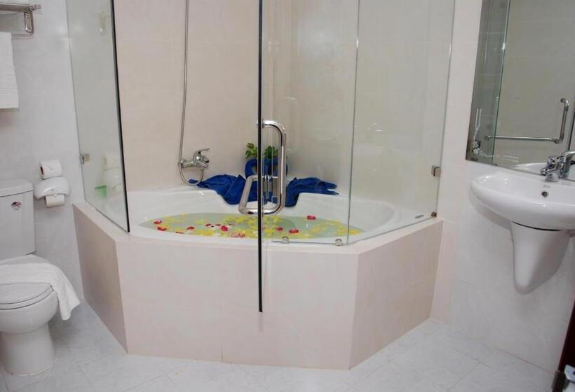 اتاق پرمیوم با چشم‌انداز دریا, Ocean Star Resort