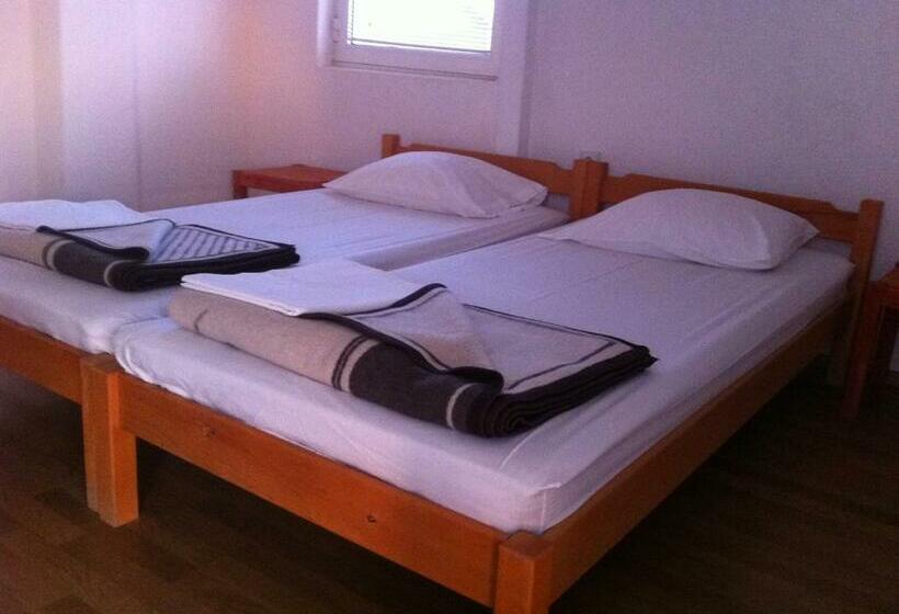 اتاق استاندارد, Guest House Lokoski