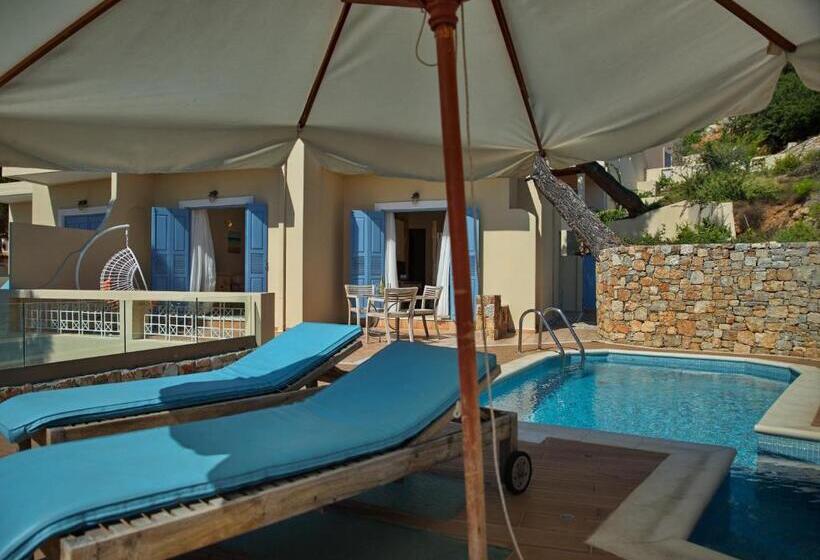 سوییت با استخر, Alonissos Beach Bungalows And Suites