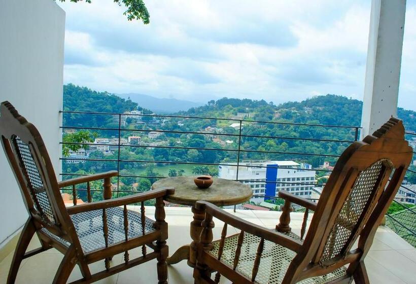 Трехместный Номер Deluxe, See Kandy