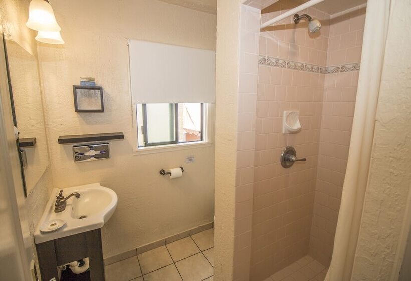 스탠다드 스튜디오 더블 침대, Capitola Venetian Vacation Rentals