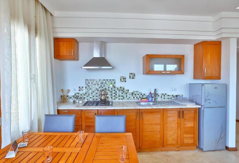 , çınarlar Apart Hotel Kaş