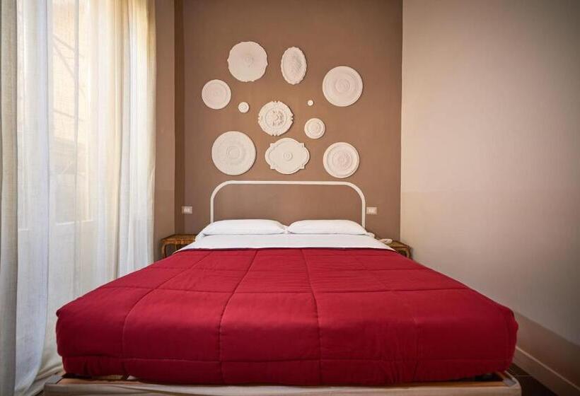 اتاق کلاسیک سه تخته, B&b Le Stanze Del Duomo