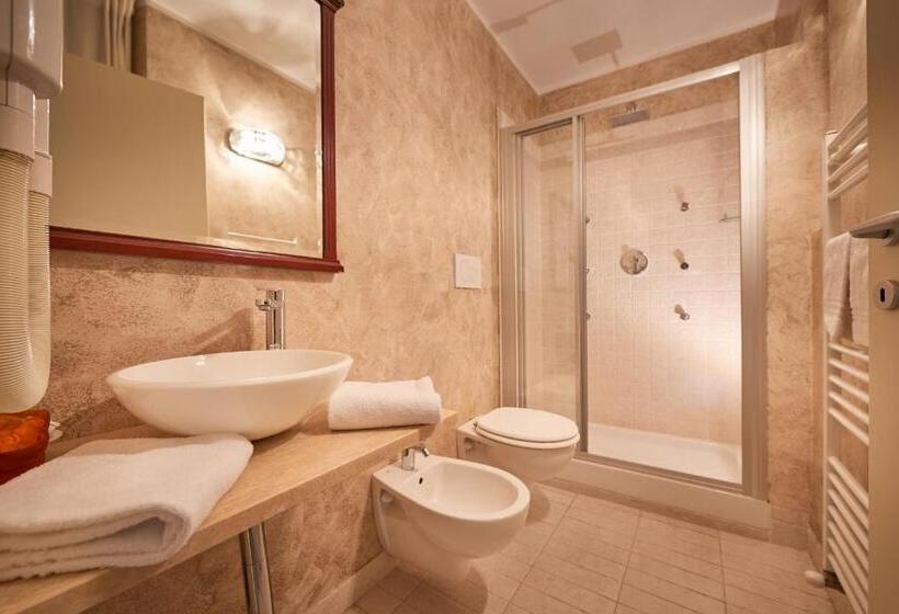 اتاق سوپریور سه تخته, B&b Le Stanze Del Duomo