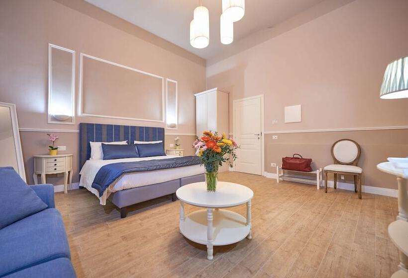 اتاق خانوادگی, B&b Le Stanze Del Duomo