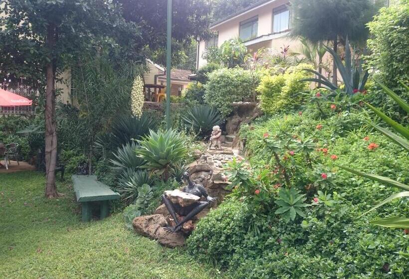 디럭스 룸, Riverview Westlands