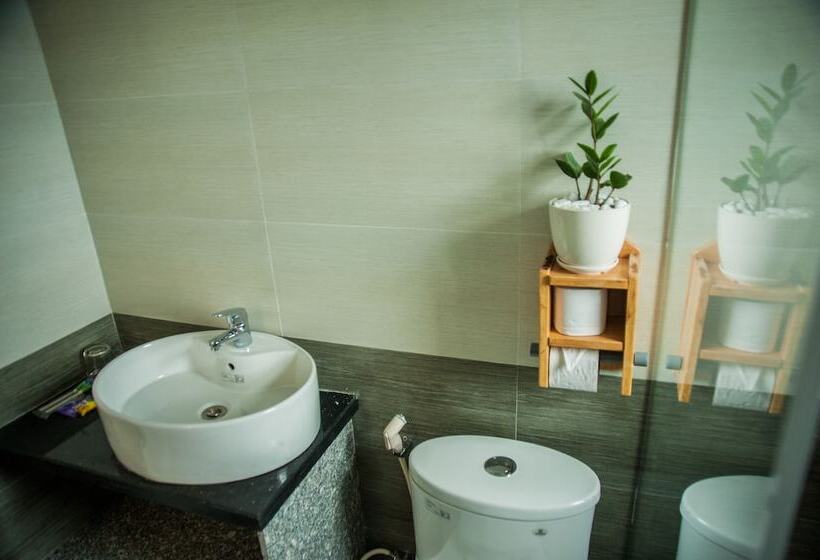 اتاق استاندارد, Hue Four Seasons