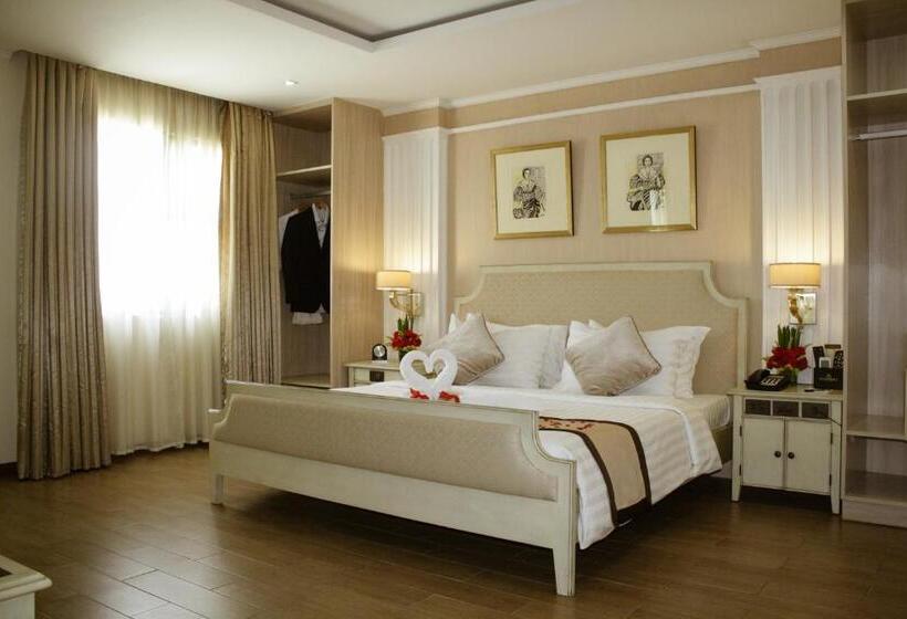 스위트, Golden Prince Hotel & Suites