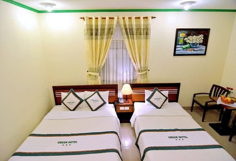 Superior Room, Green