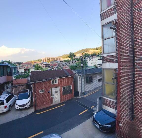 اتاق لوکس, 1012 House Namsan 외국인전용