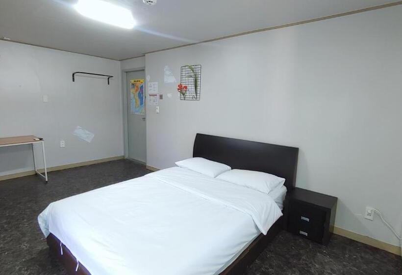 اتاق لوکس, 1012 House Namsan 외국인전용
