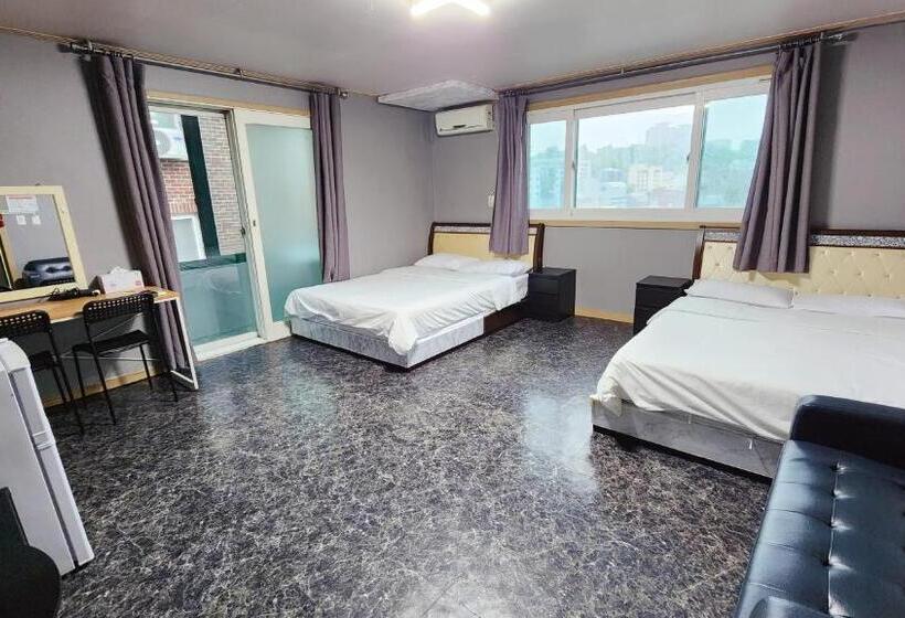اتاق استاندارد چهار تخته, 1012 House Namsan 외국인전용
