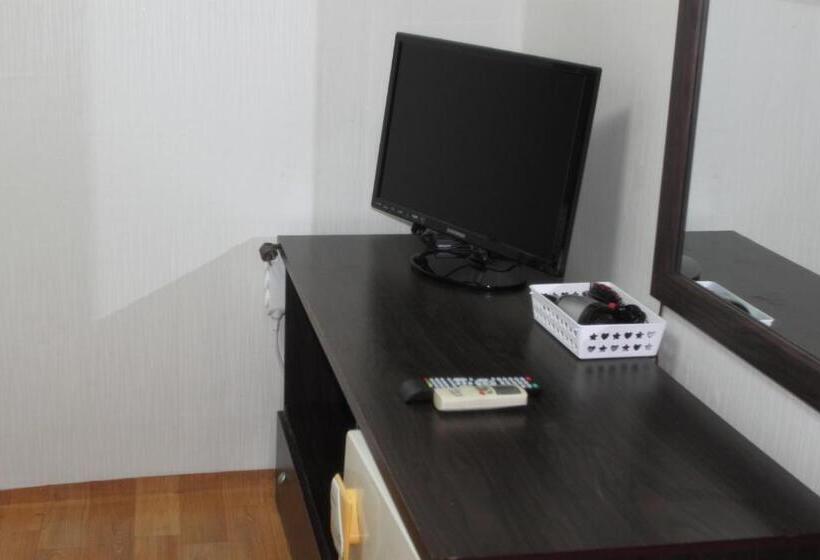 اتاق خانوادگی, Dongdaemun Guesthouse
