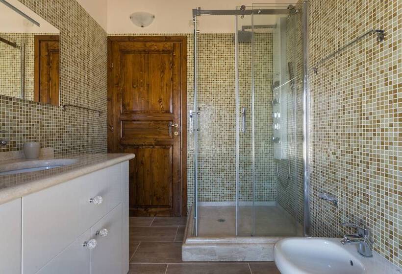 Апартаменты 2 Спальни, Anaelehouserooms Ltb
