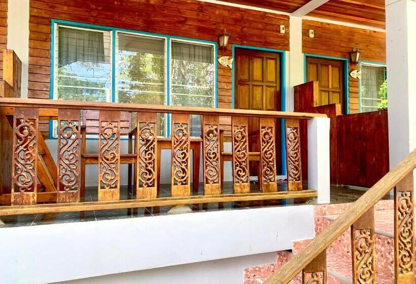 Номер Стандарт Трехместный, Koh Tao Tropicana Resort