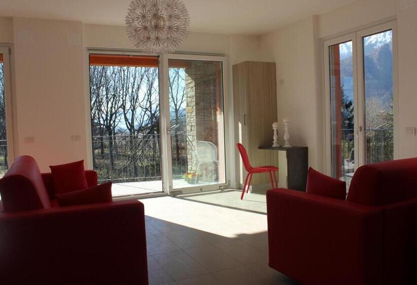 2 Bedroom Apartment With Garden, Residence Villa Paradiso