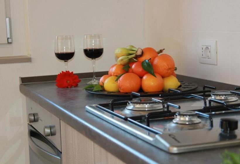 2 Bedroom Apartment With Garden, Residence Villa Paradiso